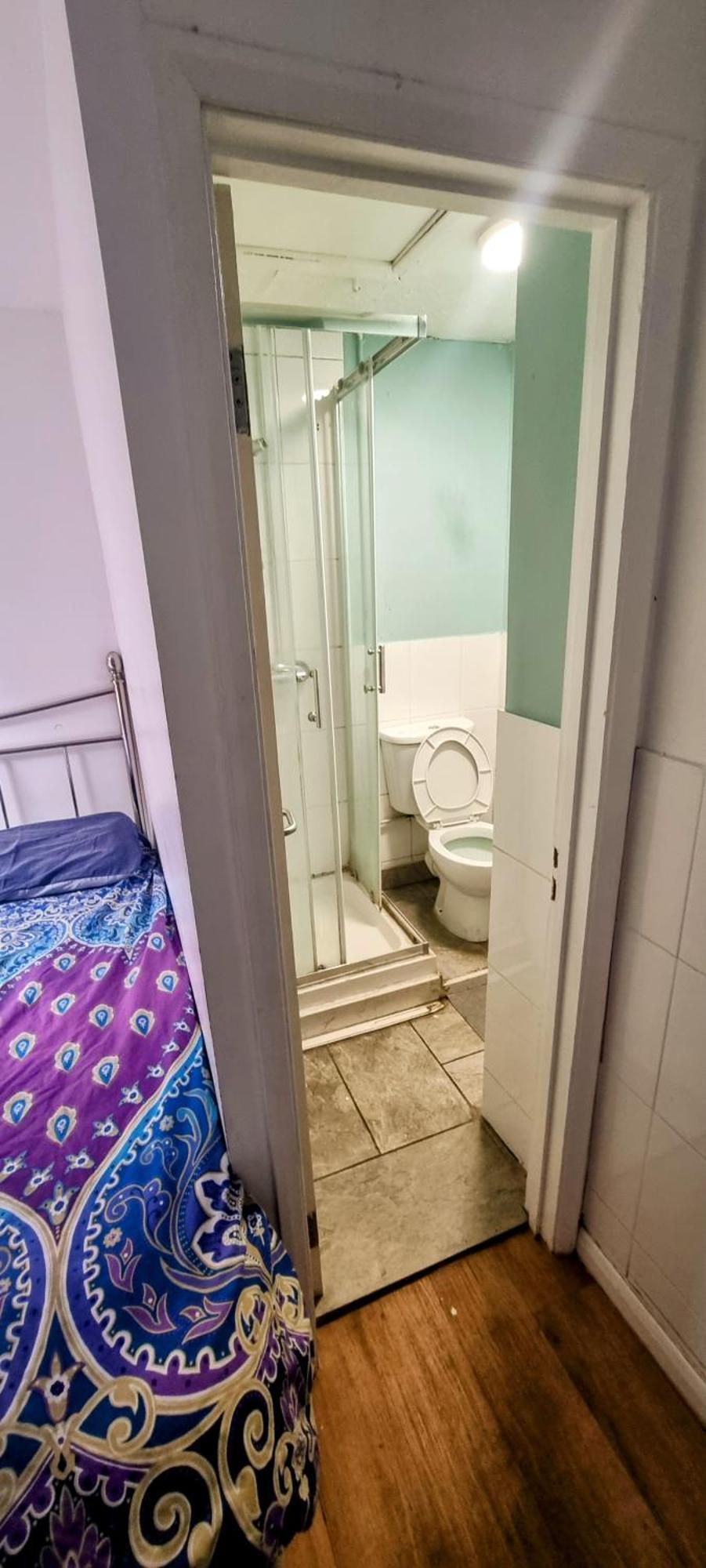 First And Last Youth Hostel 도버 외부 사진
