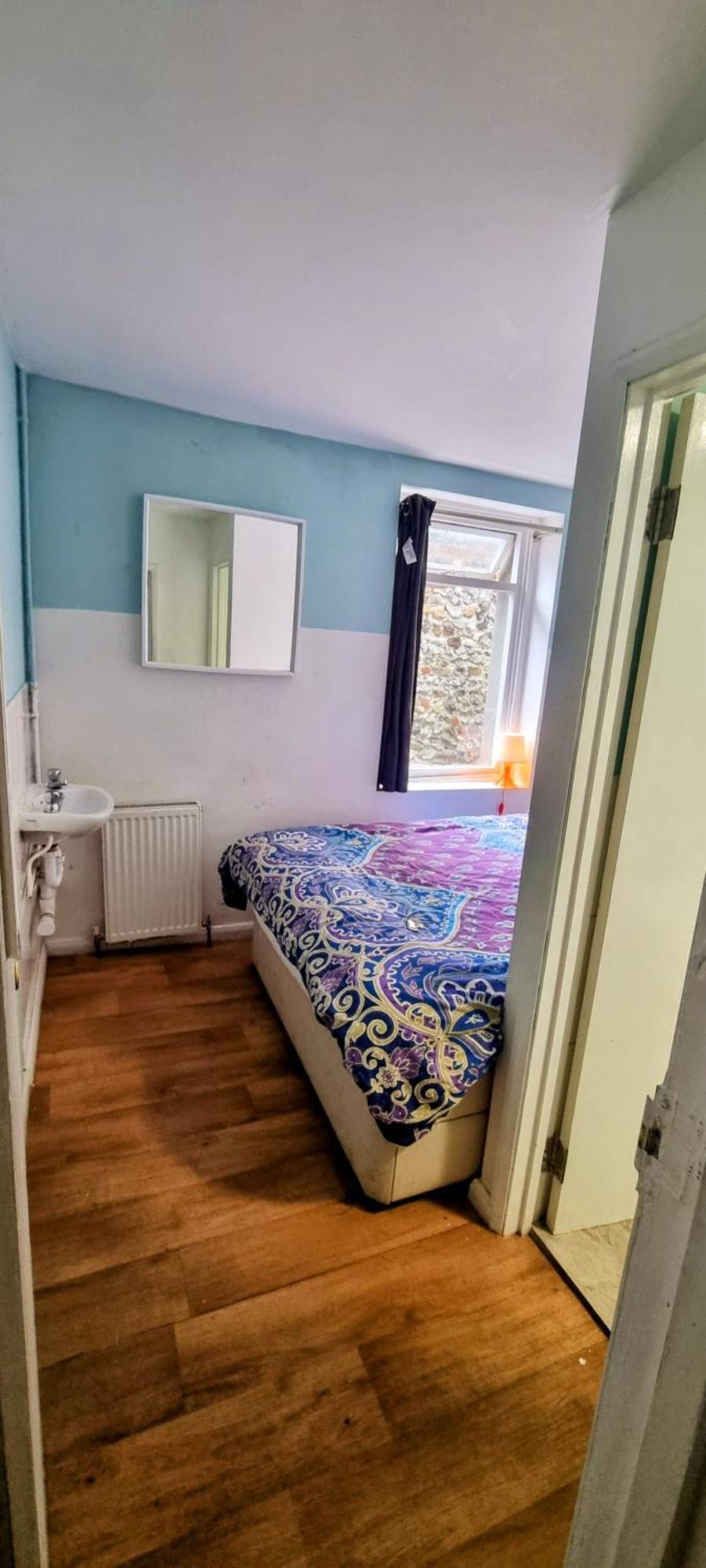 First And Last Youth Hostel 도버 외부 사진